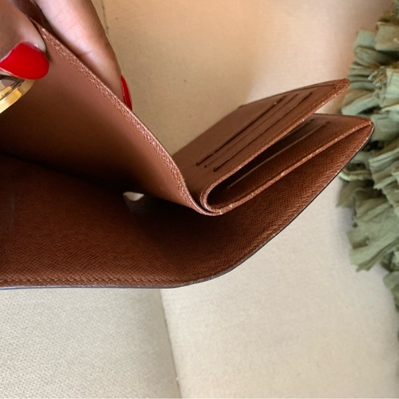 SOLD Louis Vuitton Wallet w/ full inclusion❤️ Vintage Authenticate - Picture 11 of 17